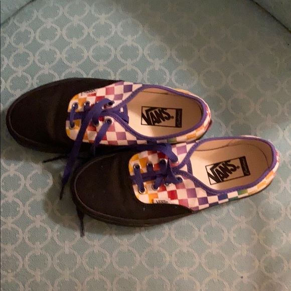 Colorful Vans - Picture 4 of 4